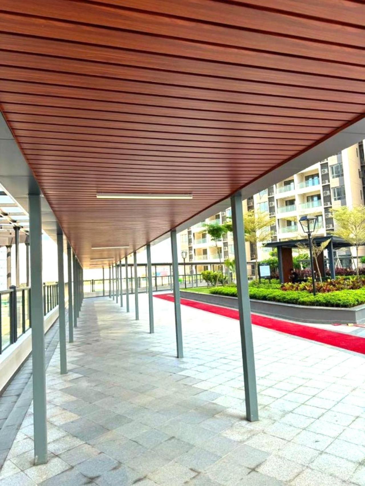 R&f Princess Cove Apartment